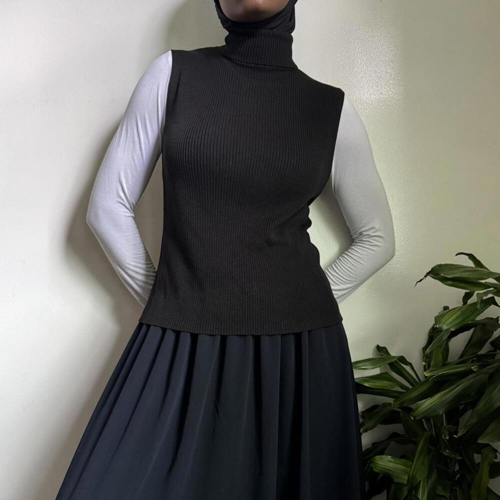 Vintage black turtleneck sweater vest‎ size XL